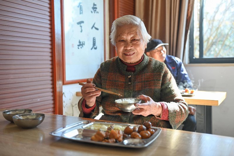 老年人助餐服务